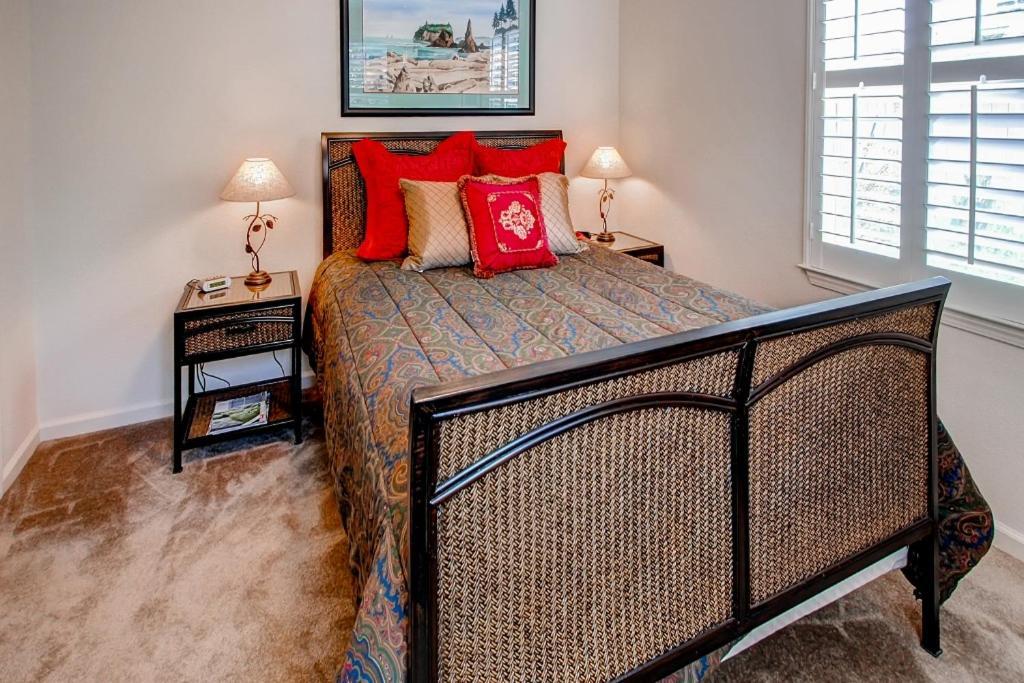 Serene Bungalow-Style Home In Point Reyes Station! Luaran gambar